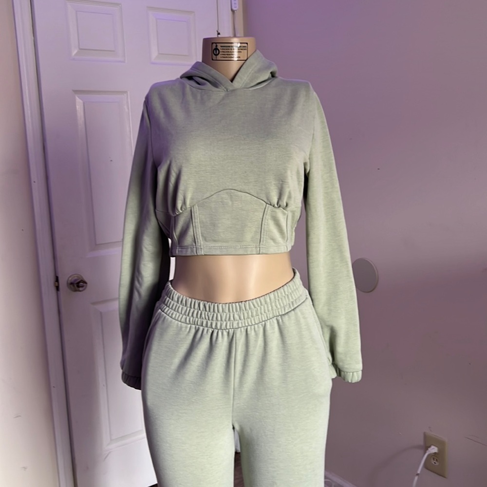 Two piece set